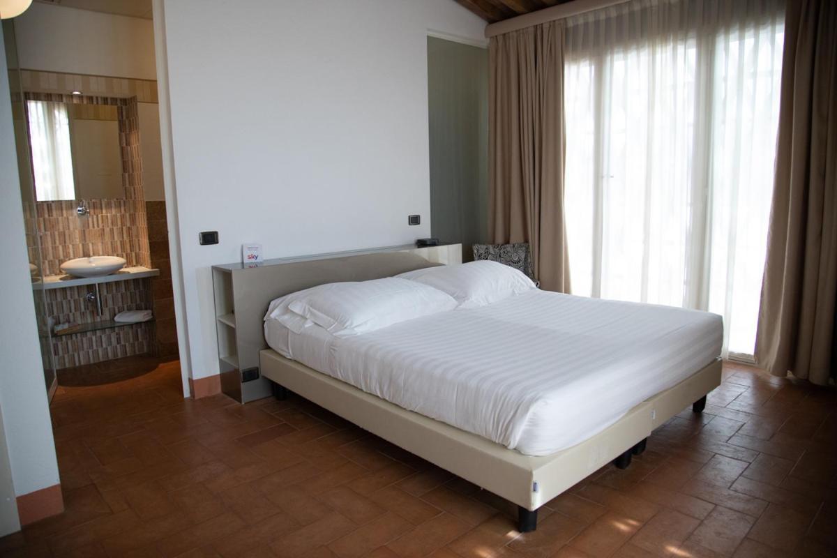 Locanda Sant'Agata Guest House ซานจูเลียโน แตร์เม ภายนอก รูปภาพ